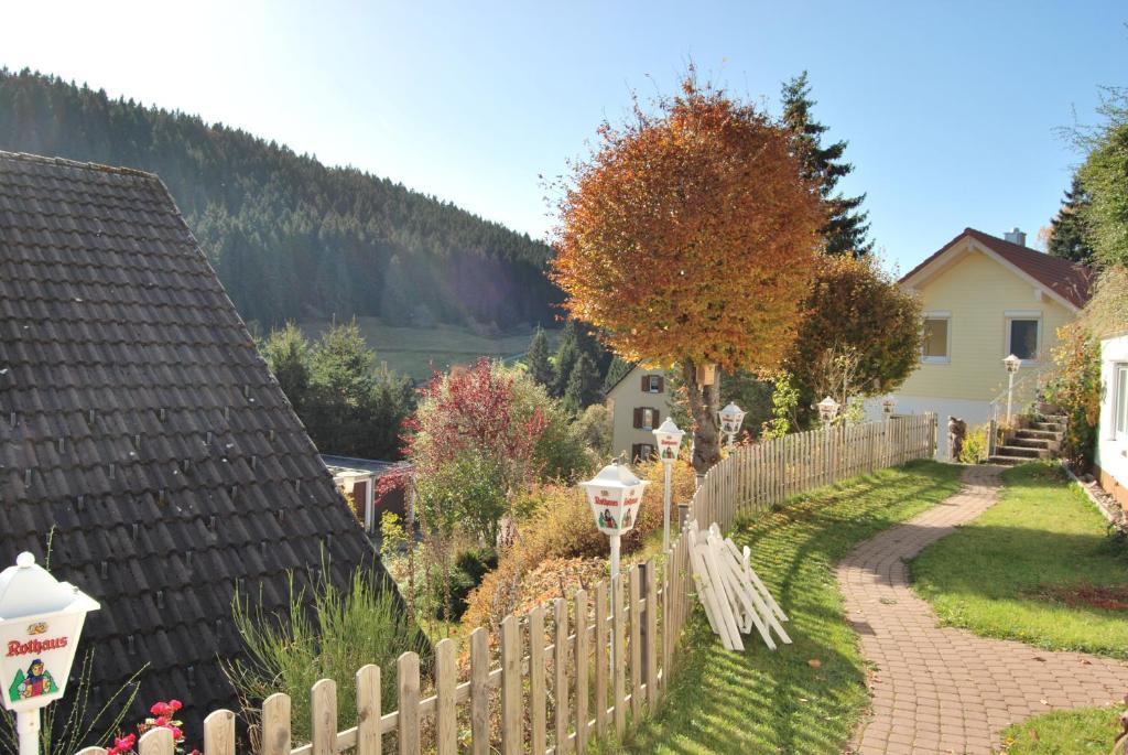 Pension Restaurant Waldblick เฟลด์แบร์ก ภายนอก รูปภาพ