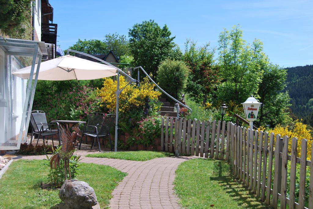 Pension Restaurant Waldblick เฟลด์แบร์ก ภายนอก รูปภาพ